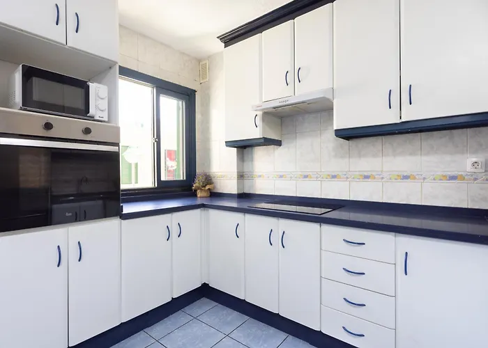 Classbnb - Three Spacious Apartments 150M From The Las Americas Promenade